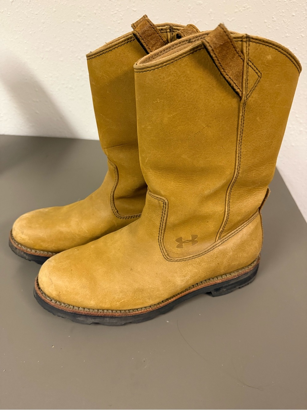 Under Armour Men’s Tan Boots